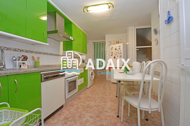 Foto 6f77725b-7c69-4bf6-a950-755ce79a4c0c. Casa adossada amb calefacció a Aldea del Cano
