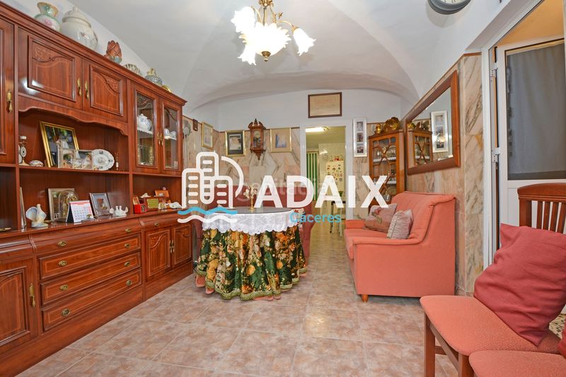 Foto e41d9a52-49d0-43ed-8aaf-89ea3a581360. Casa adossada amb calefacció a Aldea del Cano
