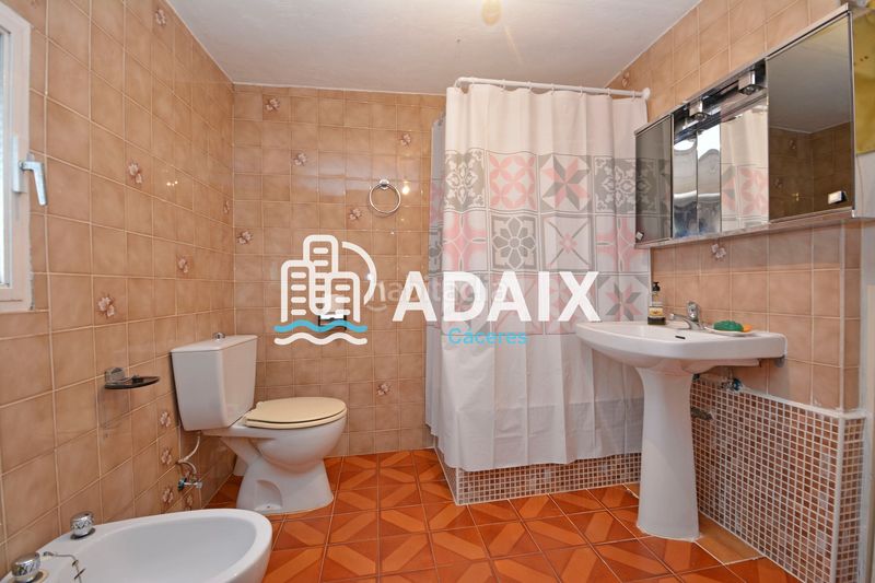 Foto f2cdecb4-e27d-4807-a5f8-7b443d5cb032. Casa adossada amb calefacció a Aldea del Cano