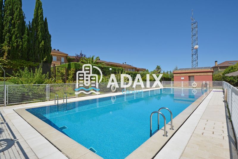 Foto bd3ae2df-9e46-4be0-a5b6-8bb1a300e6f3. Casa amb calefacció piscina a Ruta de la Plata Cáceres