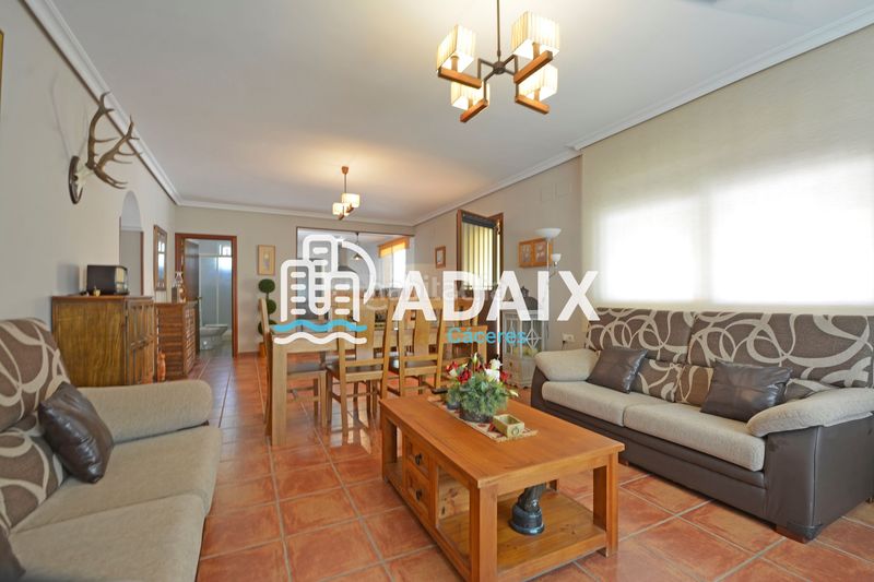 Foto b580a85a-15dd-4e0b-a906-b54fb1666f23. Casa amb calefacció aparcament a Torreorgaz