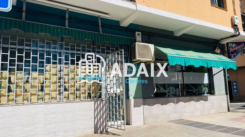 Foto 40ddfd72-a82b-487c-9529-6716c1e87b2e. Local comercial a Centro Cáceres