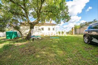 Haus  Lg viñas  polígono  parcela  qdh corral de las viñas.  arroyo de. Parcela con casa en venta en arroyo de la luz lista para disfrut