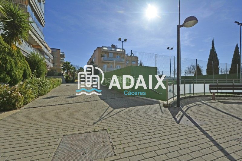 Foto c3862679-8b98-4a83-ba5b-8aabcf18e9a6. Àtic amb calefacció aparcament piscina a Ruta de la Plata Cáceres