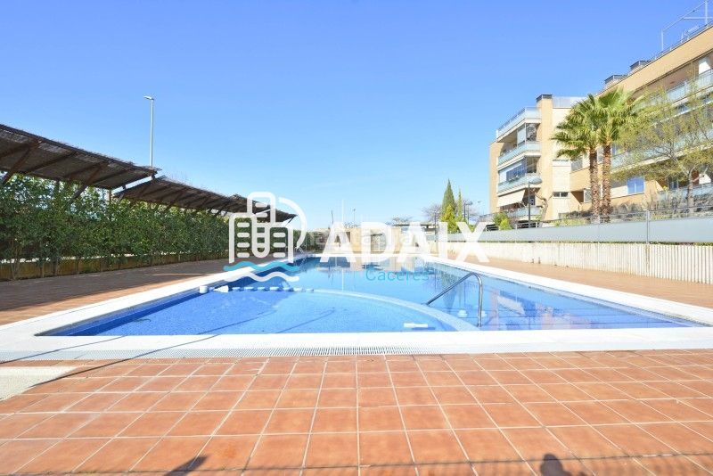 Foto e33a8704-481b-4729-a994-3a0ab2a2da8d. Àtic amb calefacció aparcament piscina a Ruta de la Plata Cáceres