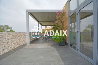 Àtic  Agustina de aragón  p ºa

plaza de garaje - y -. Exclusivo ático dúplex en residencial con piscina y dos plazas d