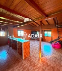 Casa  La montaña. Descubra esta encantadora casa de campo con piscina  muy cerca d
