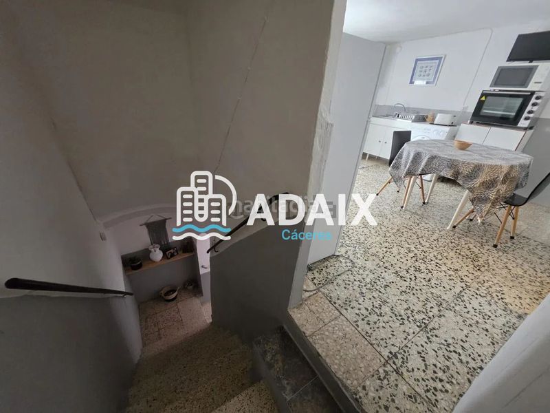 Foto 451d6f07-b262-4beb-baba-491b9d4a33b3. Casa adosada casa en venta acogedora casa reformada a solo 20 minutos de cáceresprecio 38.000 superficie 94 en Aldea del Cano