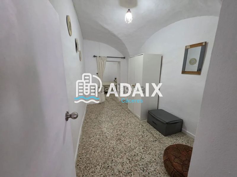 Foto f059508f-912e-4f2e-9405-8f926a6abace. Casa adosada casa en venta acogedora casa reformada a solo 20 minutos de cáceresprecio 38.000 superficie 94 en Aldea del Cano