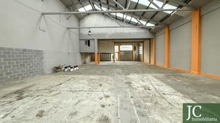 Affitto Capannone industriale in Bárcena de Cicero. Nave industrial en gama  crea tu próximo negocio