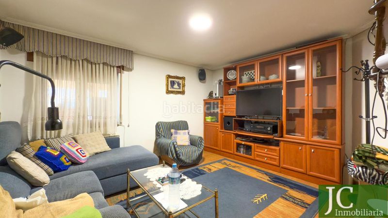 Foto 38162f87-8770-4816-921c-e9b5614d2077. Casa amb calefacció aparcament a El Callejo - La Pesquera - La Arenosa Laredo