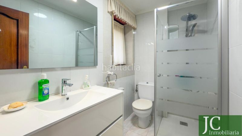 Foto 3d4cd9e6-f329-4c01-ac70-19f5df509099. Casa amb calefacció aparcament a El Callejo - La Pesquera - La Arenosa Laredo
