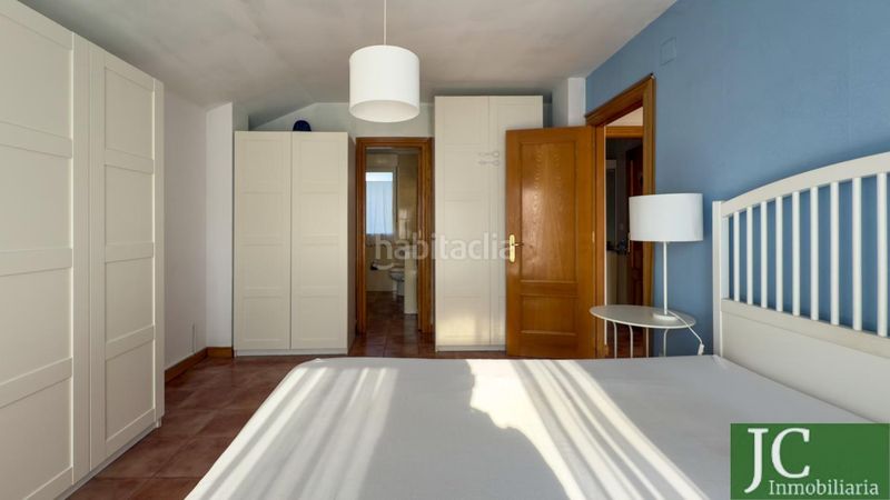 Foto 64c49bea-79be-456c-917e-708663d9d862. Casa amb calefacció aparcament a Limpias