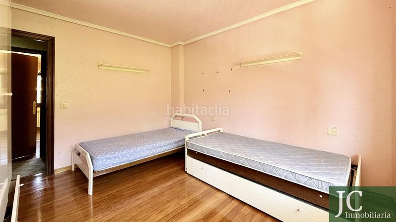 Foto deb8e118-b638-4a70-805d-4c3949d7df7c. Pis amb calefacció a Limpias