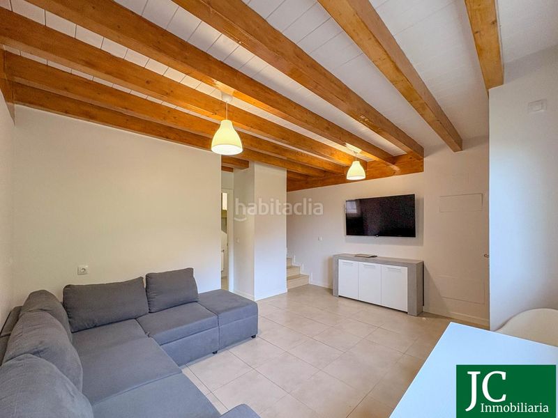 Foto d4443b52-eadd-40ef-84a2-40780b332834. Casa adossada amb calefacció aparcament piscina a Arredondo