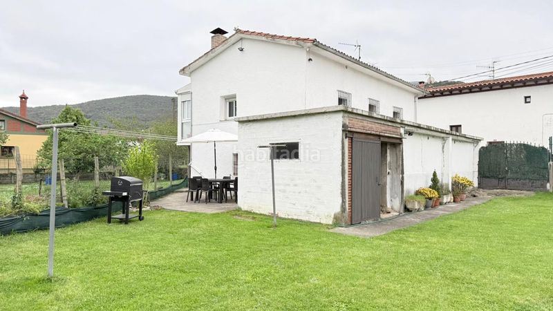 Foto 2e7c7a22-6877-48a9-9747-6646763d5a65. Casa  independiente con terreno en Rasines