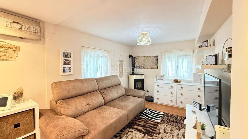 Foto e9f3d0ea-c3c5-42a0-8b28-db0e3d0c58ad. Casa  independiente con terreno en Rasines