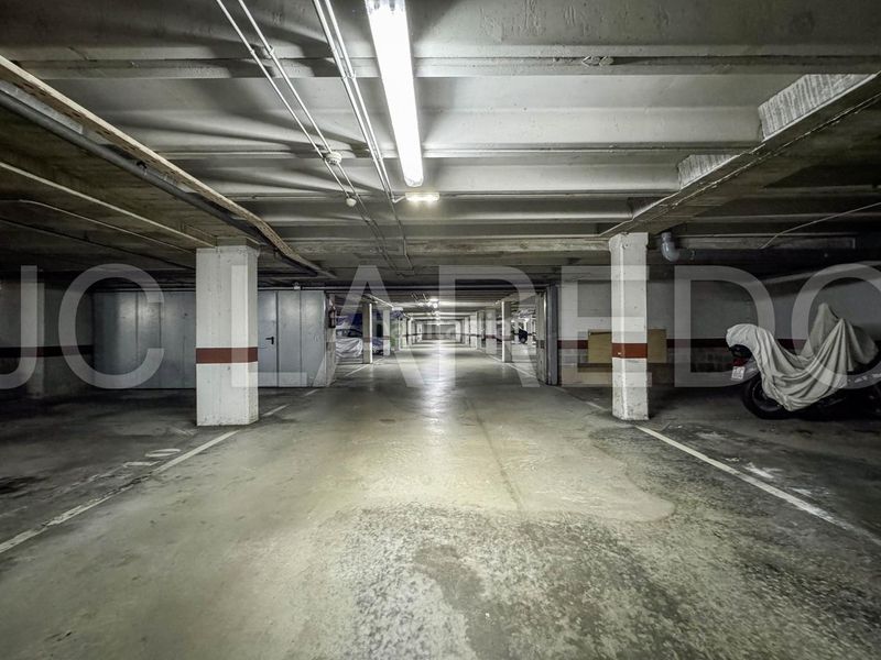 Foto 92dd6528-76d0-43ed-a31b-0b60b1ef81bb. Pis amb calefacció aparcament a Zona Playa Laredo