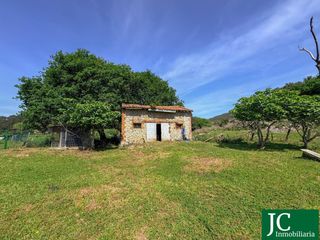 Country house in Argoños. Casa rústica  reformar  parcela 17000m2  argoños