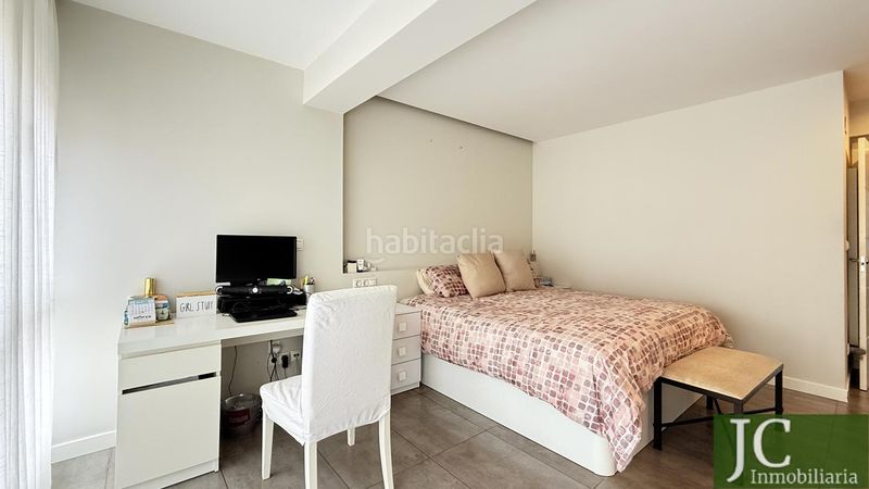 Foto f0a6b9cd-f424-43dd-a721-77f08e8405c7. Pis a Centro Laredo