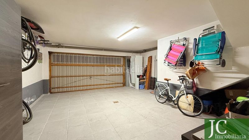 Foto 047635c7-ee91-44ba-a745-60652f539782. Casa adossada amb calefacció aparcament piscina a Laredo