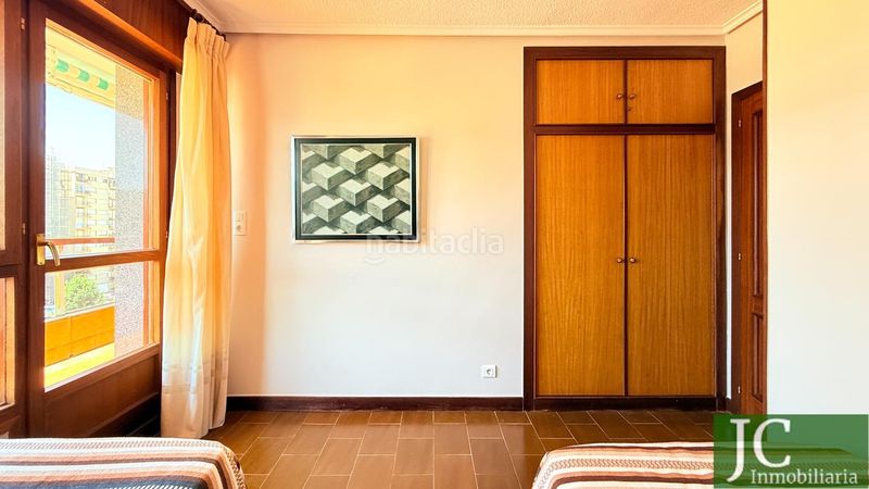Foto 40877666-5943-4464-9e77-9da949eb63f2. Pis amb aparcament a Zona Playa Laredo