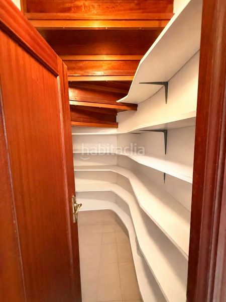 Foto 9a90bb25-b8fe-409d-9569-029edeb65e98. Casa adossada amb calefacció piscina a El Puntal Laredo