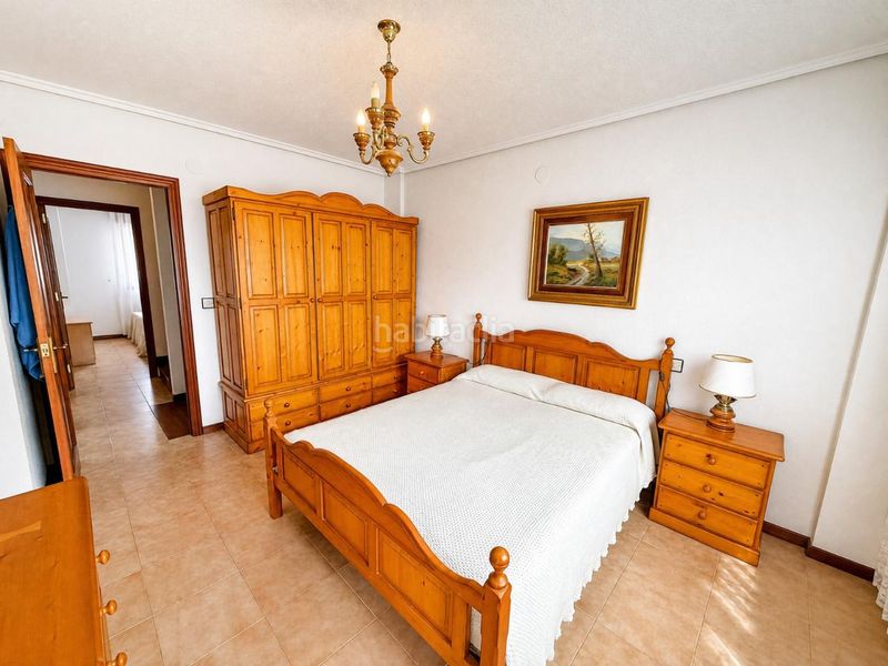 Foto a50b4861-aebd-4982-9307-cf170a97d02a. Casa adossada amb calefacció piscina a El Puntal Laredo