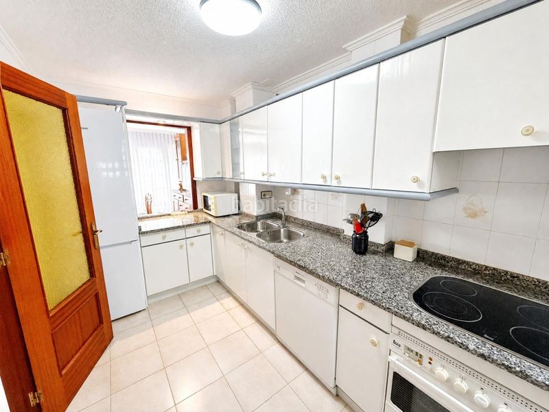 Foto c9279c6c-f885-479e-aa5e-b6e269559863. Casa adossada amb calefacció piscina a El Puntal Laredo