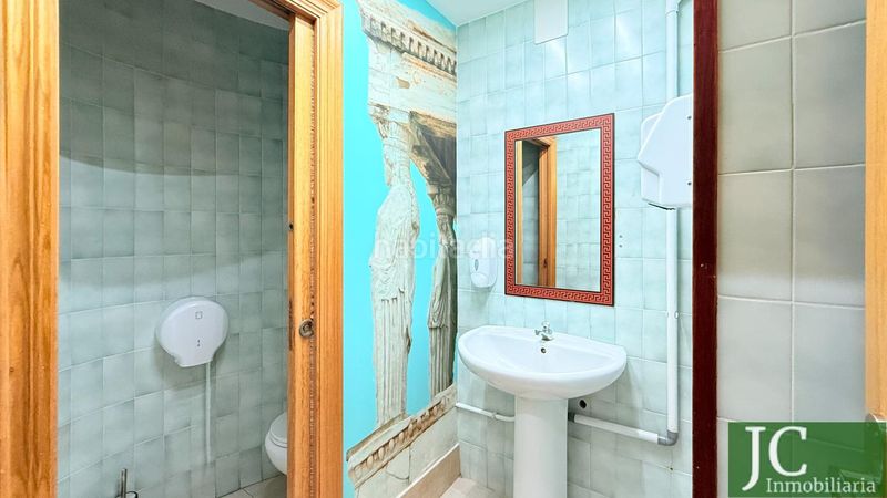 Foto a874ff2c-62a4-4083-b4b0-6597a5df8941. Local comercial a Colindres