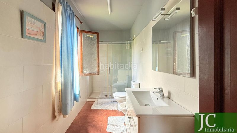 Foto b312725b-821a-4655-8cf8-fe8c11093418. Casa a Rasines