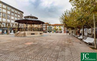 Pis a Santoña. Santoña centro  3 habitaciones  amplitud