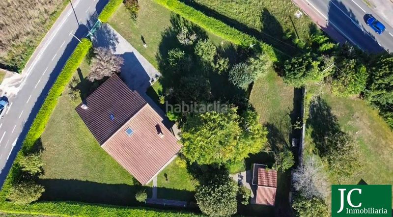 Foto c5e53dde-e542-4650-a657-f5fe344dff74. Casa amb calefacció a Argoños