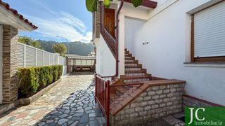 Maison à Centro. Chalet  centro laredo jardin