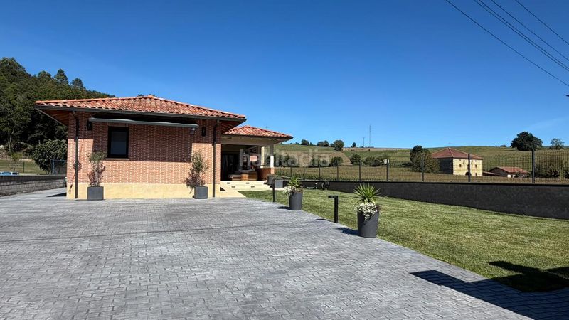 Foto f9263699-4bfc-4e14-b2a8-65aeda270149. Casa amb calefacció a Bárcena de Cicero