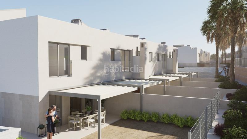 Foto 132f9604-b6bd-43cf-9bc0-426e4277e8a4. Casa adossada 194m<sup>2</sup> amb calefacció aparcament piscina a Polinyà