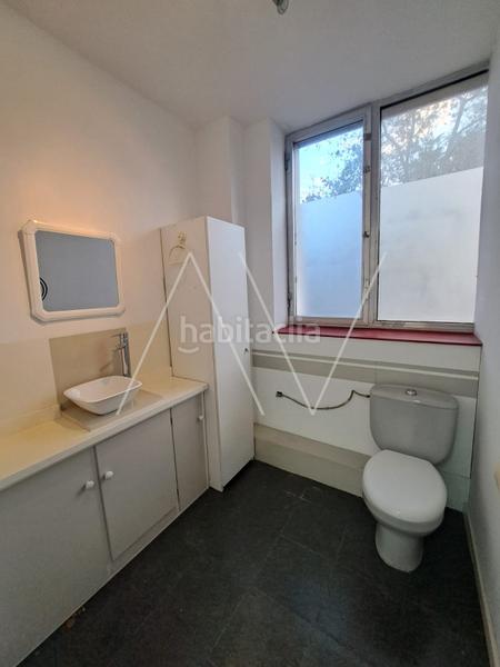 Foto 09a52c53-8b95-4410-a372-4875376f0cd3. Alquiler oficina en Besòs - Maresme Barcelona