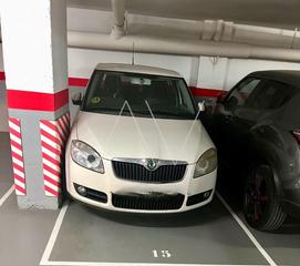 Miete Autoparkplatz  Vila i vila