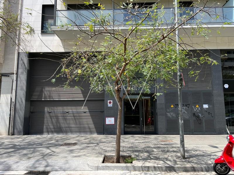 Foto 2bed364a-5447-49f9-8c3c-8d8f1f677de0. Aparcament cotxe a Poblenou Barcelona