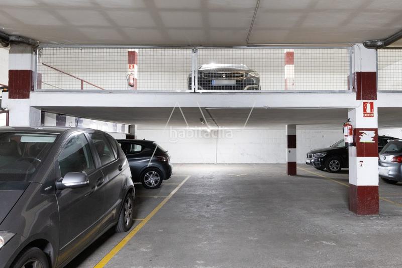 Foto 16293f3c-b55b-4253-af7b-e867c55fcbe6. Parking coche en Centre Sant Just Desvern