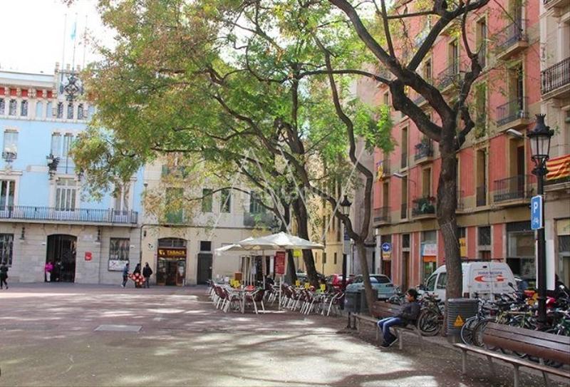 Foto db305d8b-a78b-4fd0-8855-faae3eee5c98. Local comercial en Vila de Gràcia Barcelona