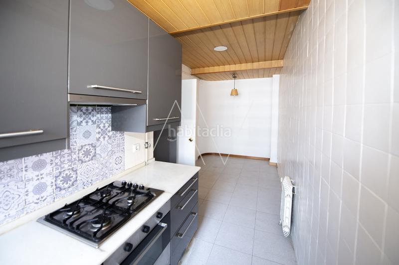 Foto 029140f2-b494-4a66-ad55-026ff560b3ec. Appartamento con parcheggio in Putget - Farró Barcelona