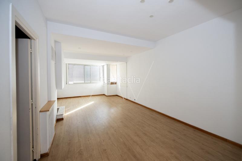 Foto bb9eabb5-0e7e-46af-8887-eef40a27eac1. Appartamento con parcheggio in Putget - Farró Barcelona