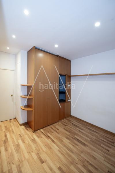 Foto 055e6d02-b9c7-41d7-b948-4d81f7bd04d9. Piso en Putget - Farró Barcelona