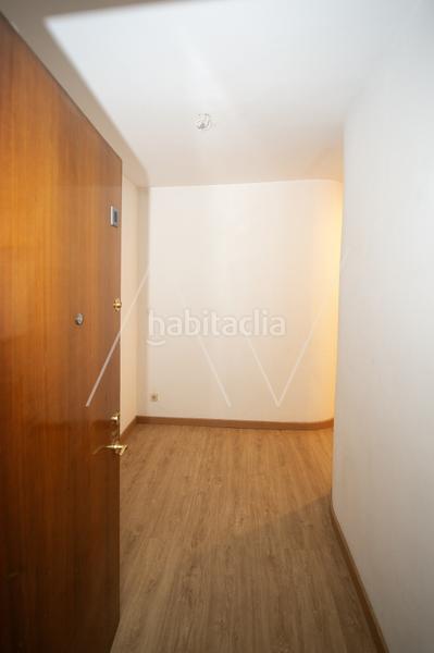 Foto 6a6be419-2778-454d-a496-95a86cbabbb3. Piso en Putget - Farró Barcelona