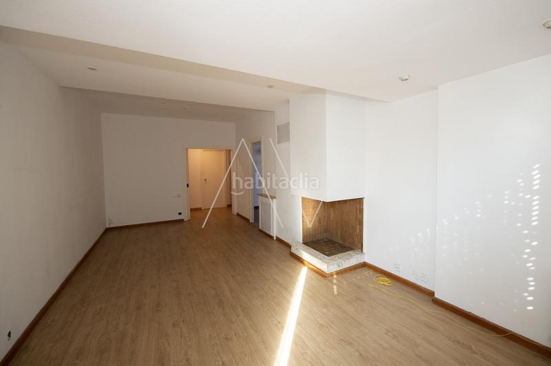Foto c10d3e26-e7ae-4b4a-9e40-c2f783abe811. Piso en Putget - Farró Barcelona