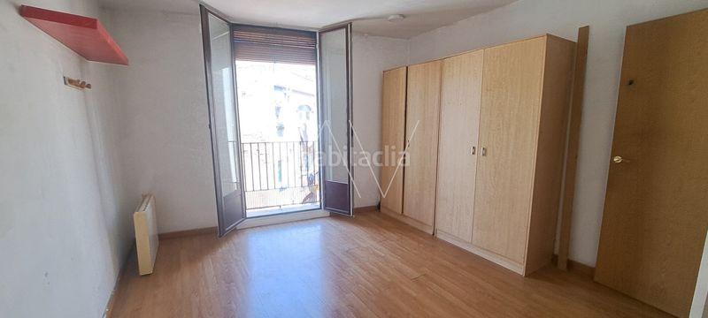 Foto 5ed0021f-6d68-4ef5-83b3-0f5f3386ccf4. Piso en Raval Barcelona