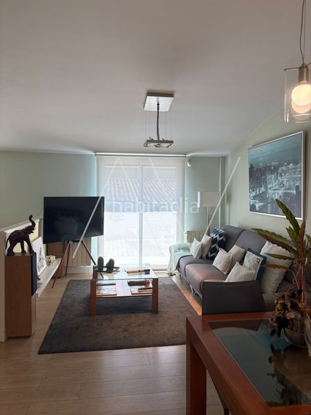 Foto f9b4a966-06d7-41c9-a9f5-a9d3a58e73a4. Duplex con riscaldamento in Centre Sabadell