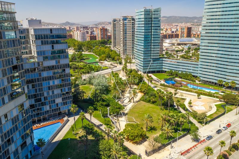 Foto b1204c61-93ec-42f5-8d1e-92e066a3b95e. Pis amb calefacció aparcament piscina a Diagonal Mar i el Front Marítim del Poblenou Barcelona