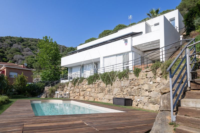 Foto 3e7d8b2f-2e5a-4d01-9964-f3f50228b183. Maison avec chauffage parking piscine dans Cabrils